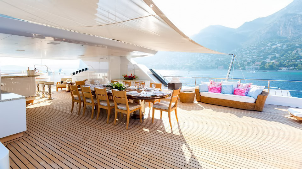 LARISA Superyacht – Dutch Built Quality and Spectacular Luxury Design