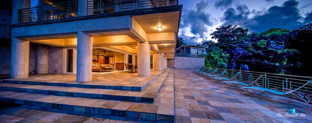 Water Falling Estate - 32-1056 Old Mamalahoa Hwy, Ninole, HI, USA