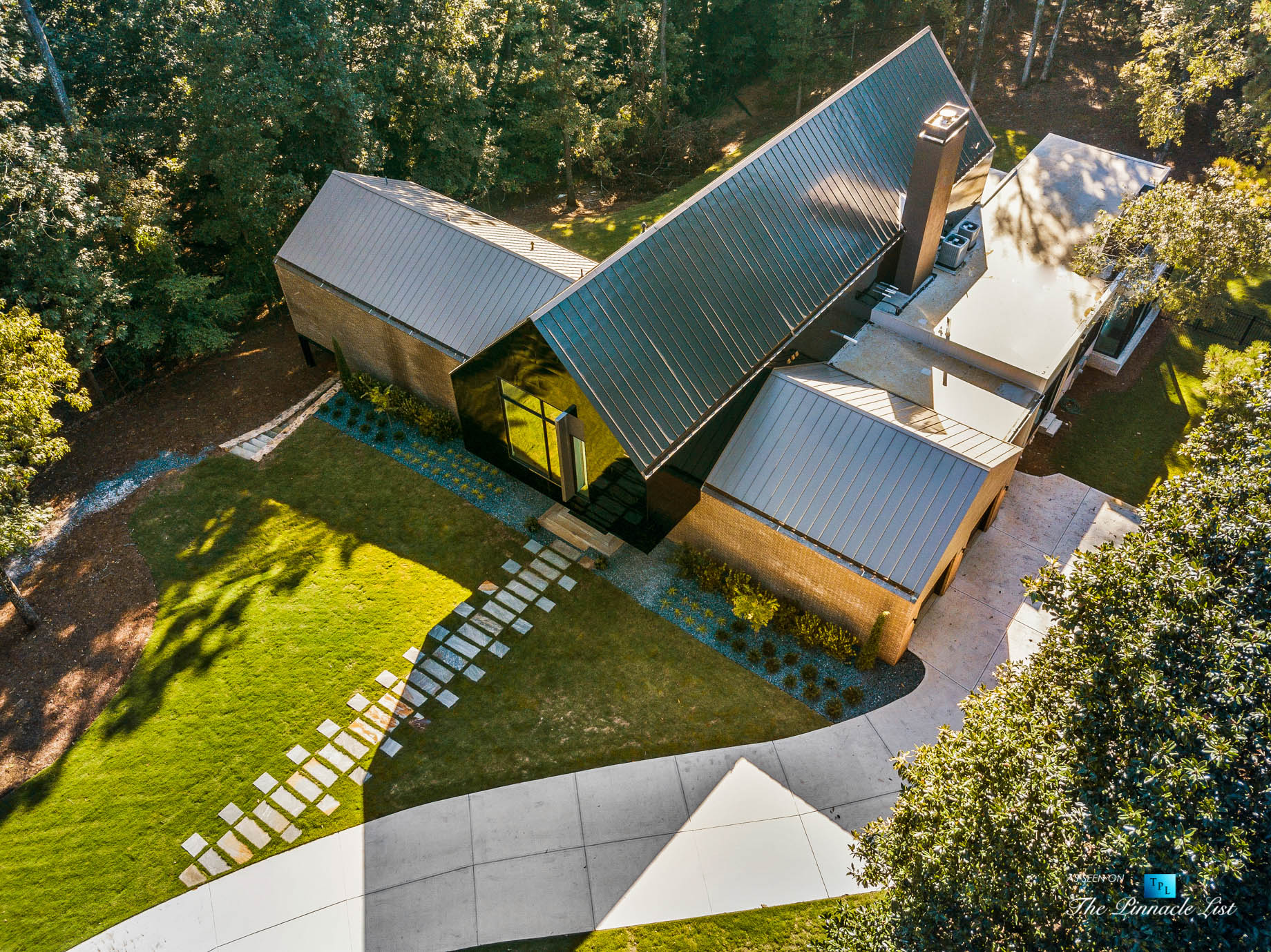2716 Ridgewood Rd NW, Atlanta, GA, USA – Drone Aerial View – Luxury Real Estate – Modern Contemporary Buckhead Home