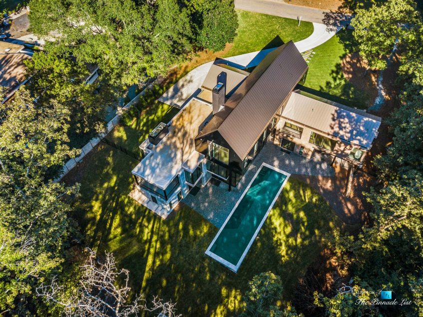 2716 Ridgewood Rd NW, Atlanta, GA, USA - Drone Aerial View - Luxury Real Estate - Modern Contemporary Buckhead Home