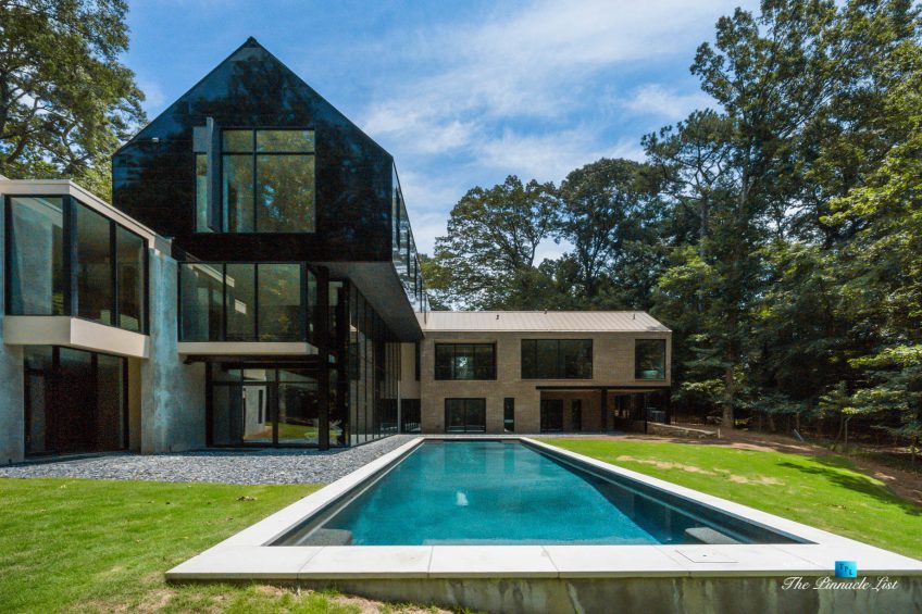2716 Ridgewood Rd NW, Atlanta, GA, USA - Backyard House Pool View - Luxury Real Estate - Modern Contemporary Buckhead Home
