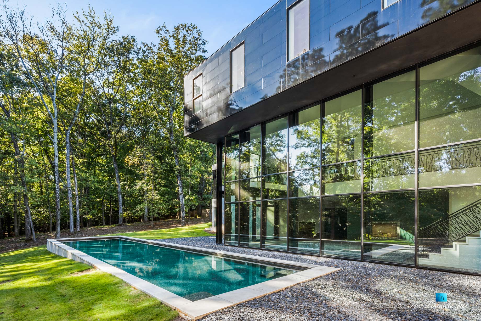 2716 Ridgewood Rd NW, Atlanta, GA, USA – Backyard Pool View – Luxury Real Estate – Modern Contemporary Buckhead Home