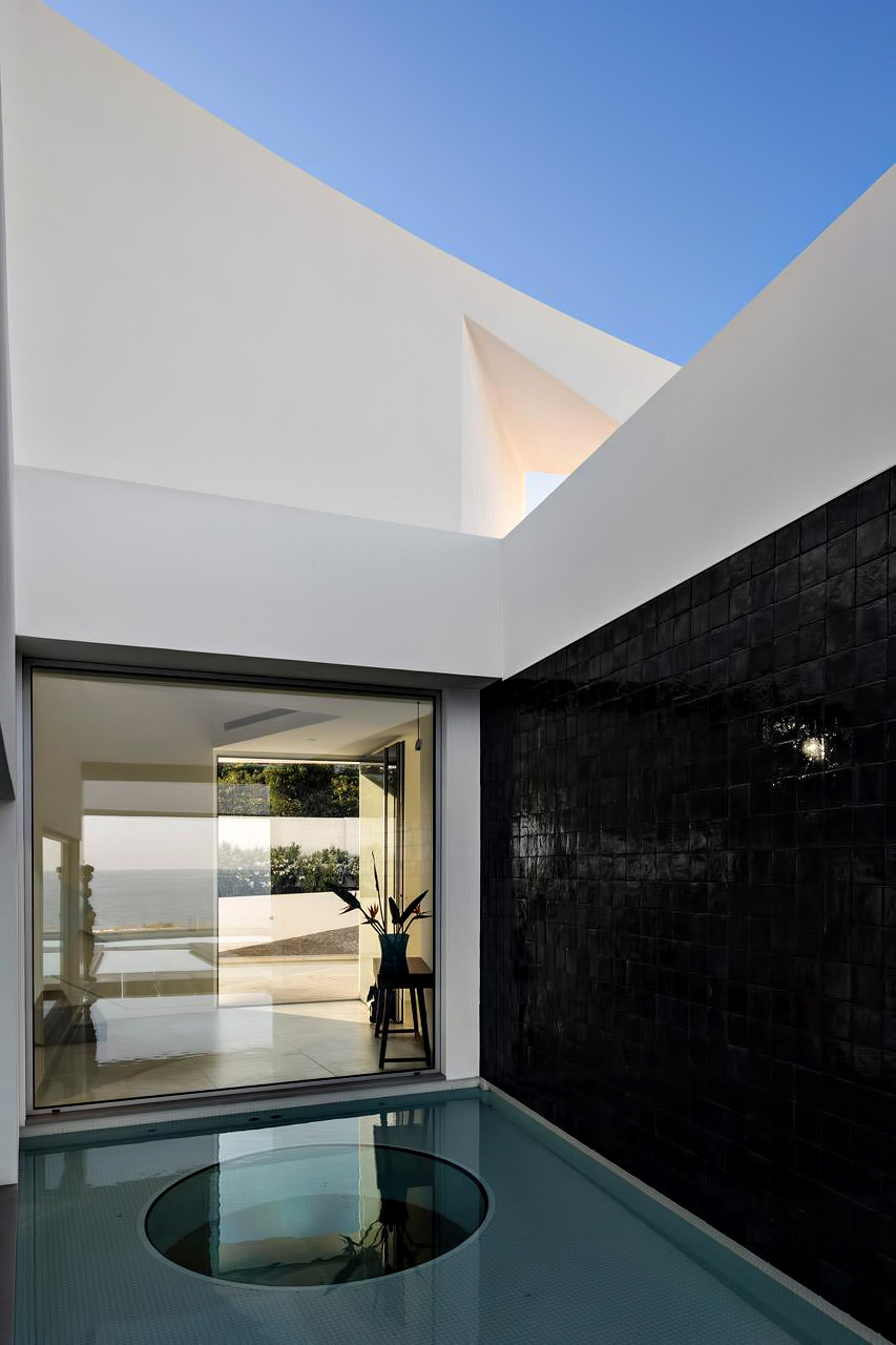 Casa Eliptica Luxury Residence – Praia da Luz, Algarve, Portugal