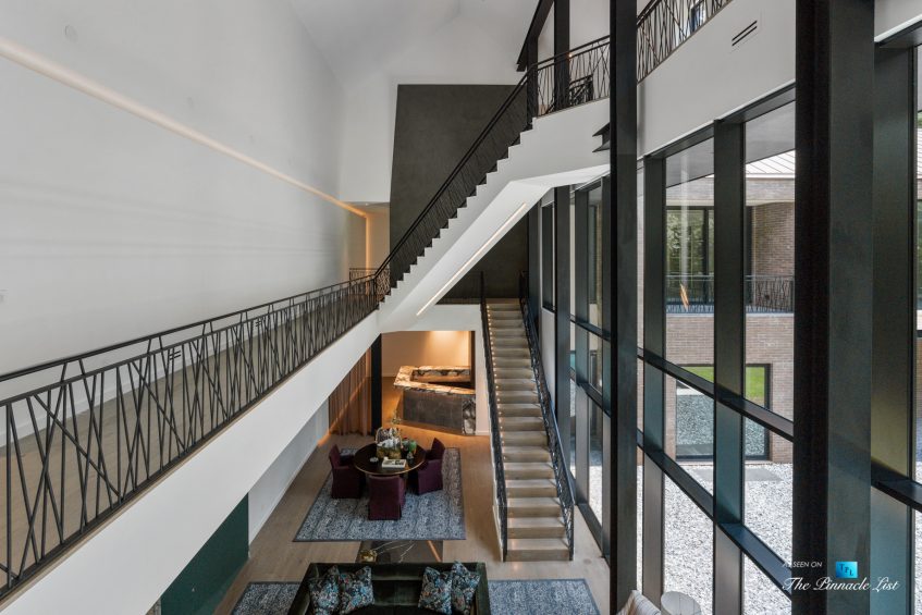2716 Ridgewood Rd NW, Atlanta, GA, USA - Stairs and Living Room - Luxury Real Estate - Modern Contemporary Buckhead Home