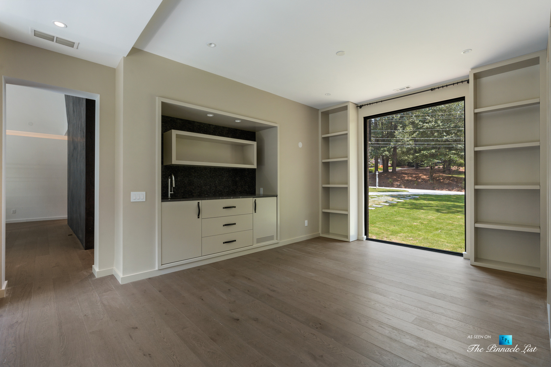2716 Ridgewood Rd NW, Atlanta, GA, USA – Wall Cabinets – Luxury Real Estate – Modern Contemporary Buckhead Home