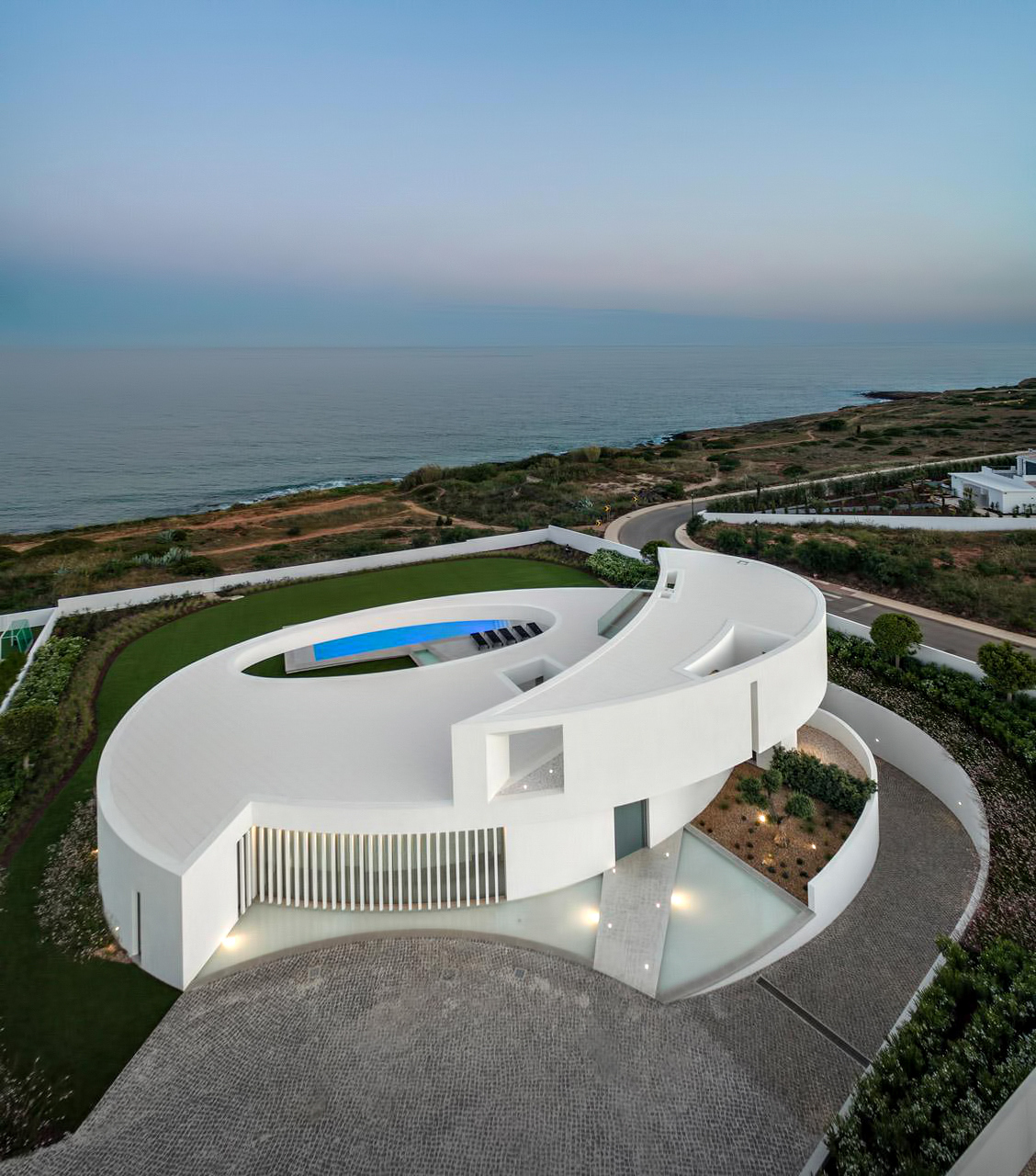 Casa Eliptica Luxury Residence – Praia da Luz, Algarve, Portugal