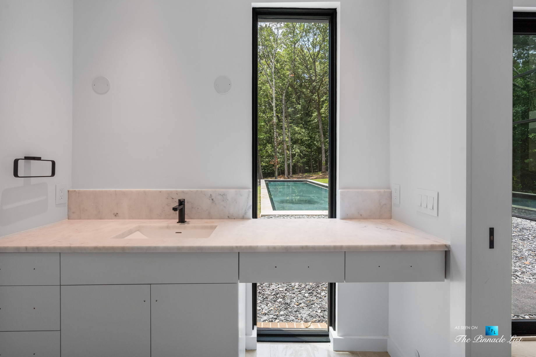 2716 Ridgewood Rd NW, Atlanta, GA, USA - Bathroom Pool View - Luxury Real Estate - Modern Contemporary Buckhead Home
