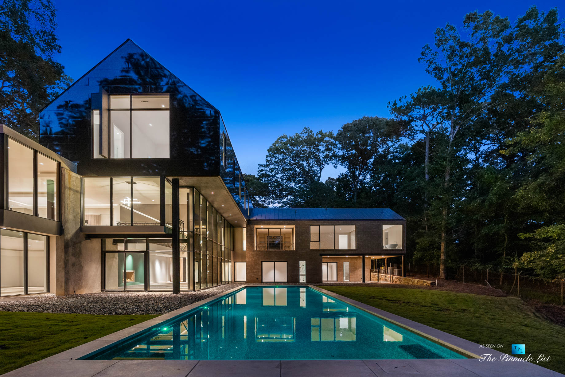 2716 Ridgewood Rd NW, Atlanta, GA, USA – Night Backyard House Pool View – Luxury Real Estate – Modern Contemporary Buckhead Home