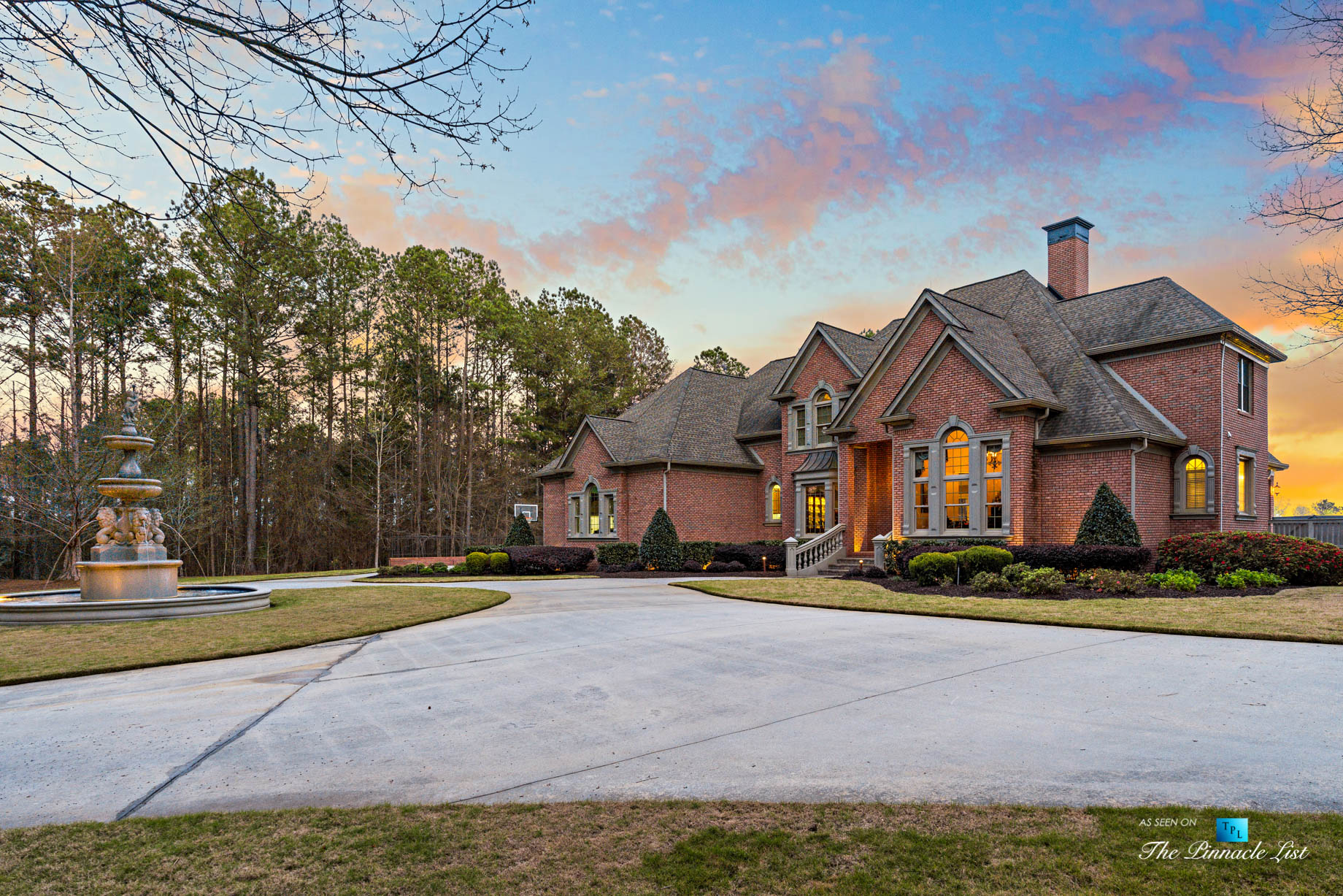 2219 Costley Mill Rd NE, Conyers, GA, USA – Circular Driveway Fountain – Luxury Real Estate – Equestrian Country Home