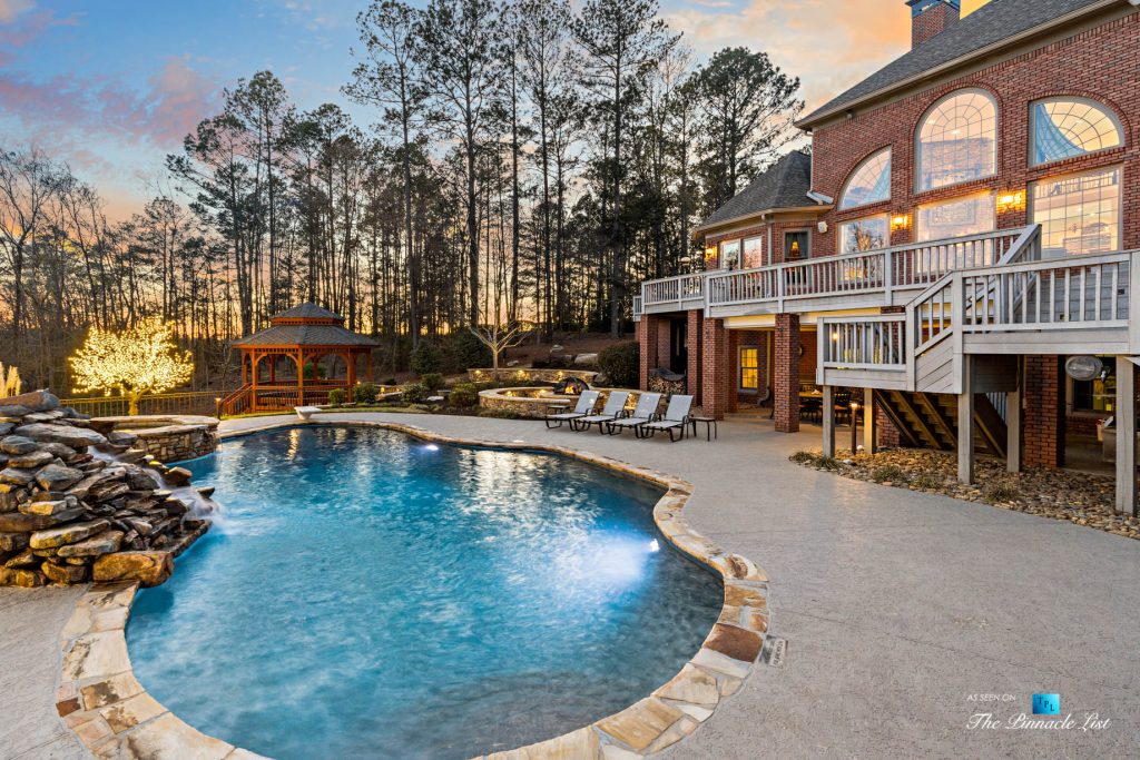 2219 Costley Mill Rd NE, Conyers, GA, USA - Backyard Pool and Hot Tub - Luxury Real Estate - Equestrian Country Home