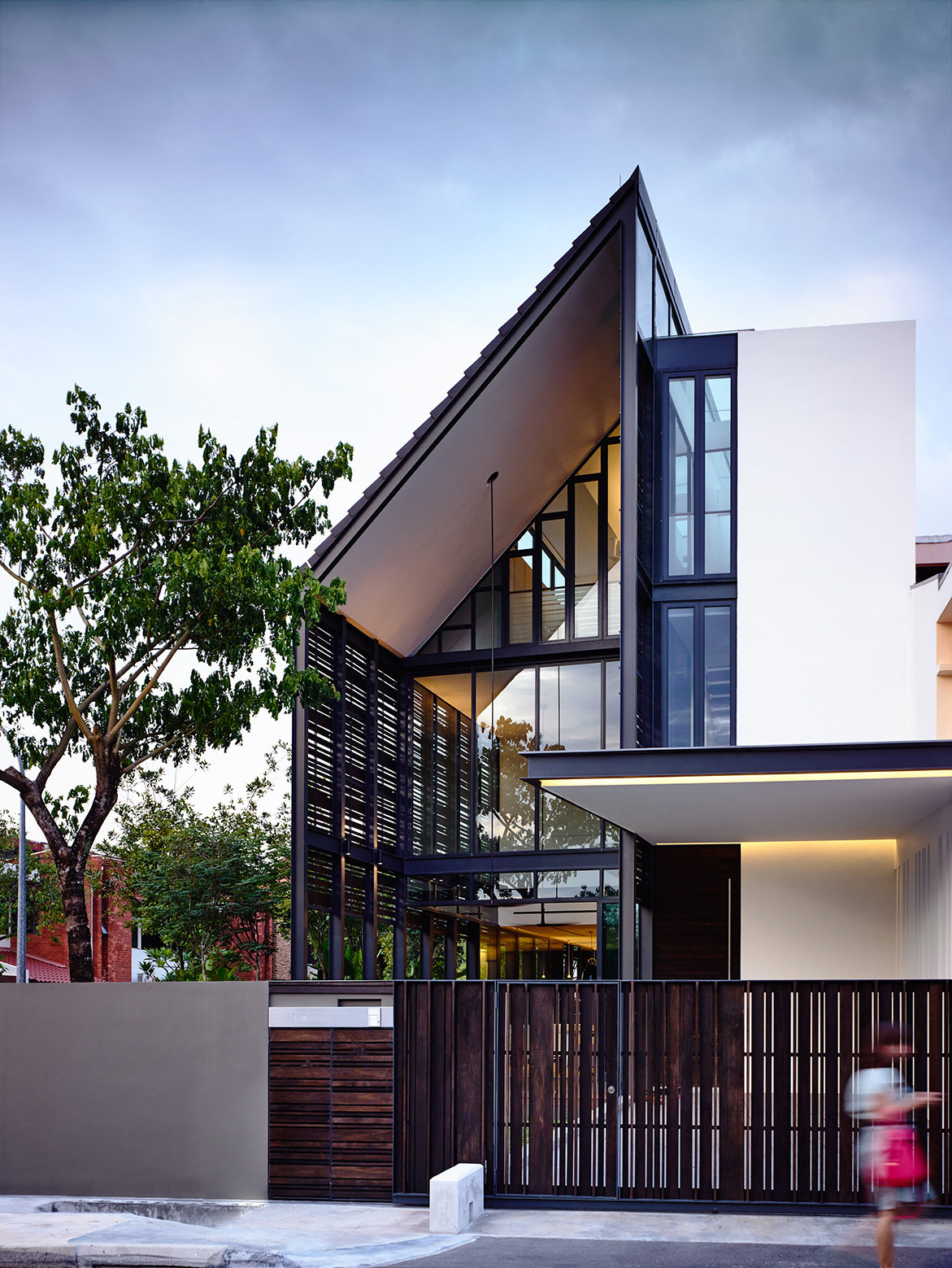 Lines of Light Luxury Residence – Faber Terrace, Singapore