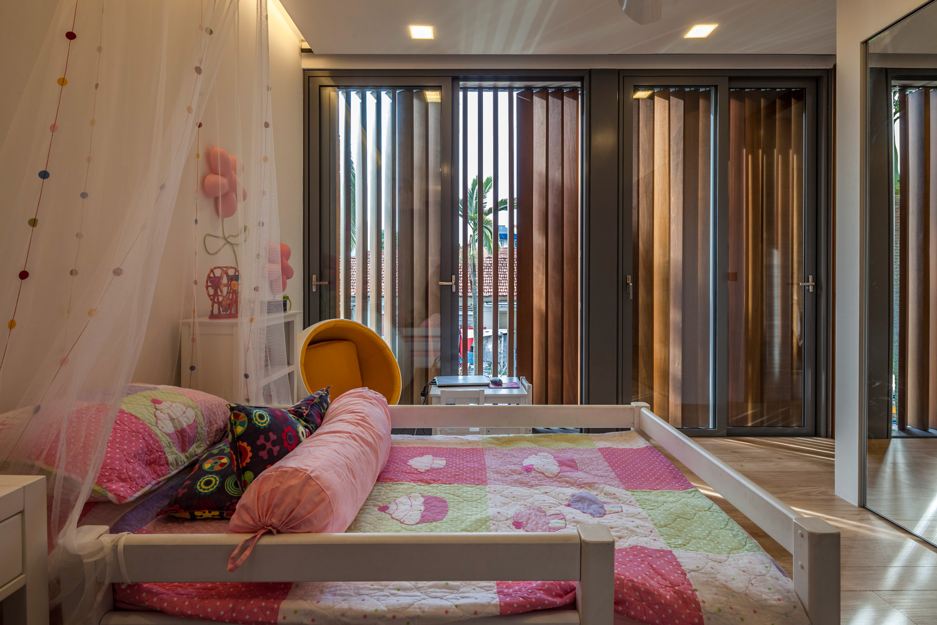 Sunny Side House Luxury Residence – Serangoon, Singapore