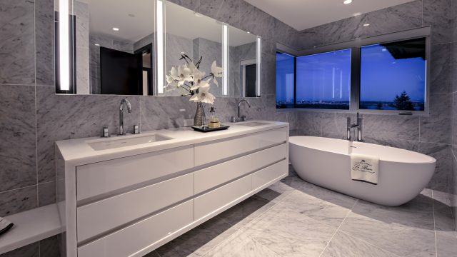 2121 Union Court, West Vancouver, BC, Canada - Master Bathroom - Luxury Real Estate - West Coast Modern Home