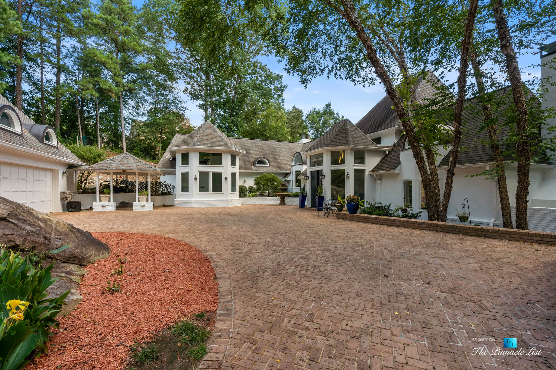 3906 Paces Ferry Rd NW, Atlanta, GA, USA – Driveway – Luxury Real Estate – Buckhead Home