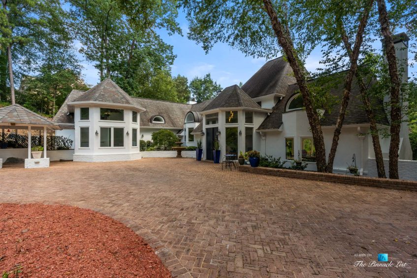 3906 Paces Ferry Rd NW, Atlanta, GA, USA - Driveway - Luxury Real Estate - Buckhead Home