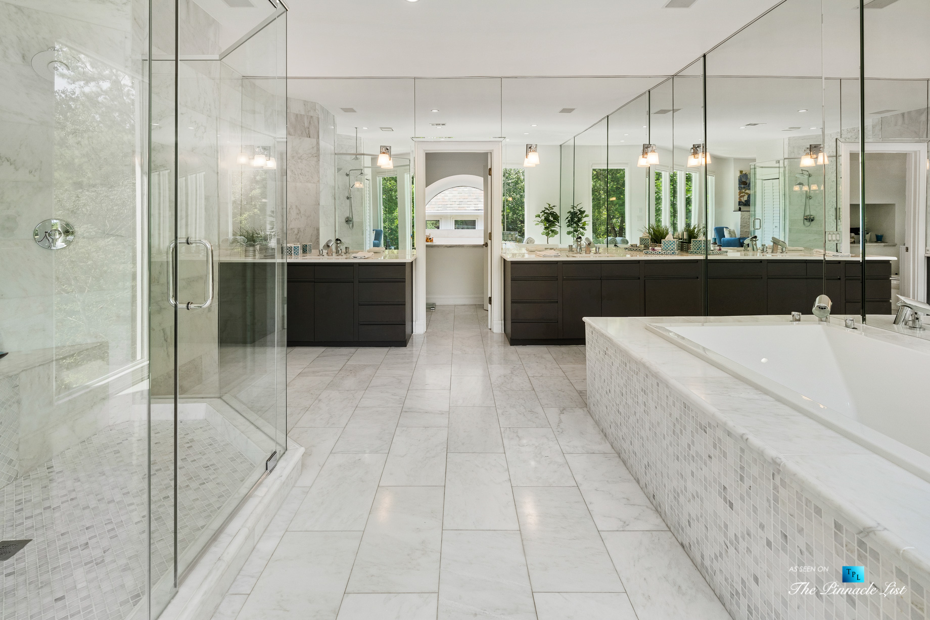 3906 Paces Ferry Rd NW, Atlanta, GA, USA – Master Bathroom Glass Wall Shower – Luxury Real Estate – Buckhead Home