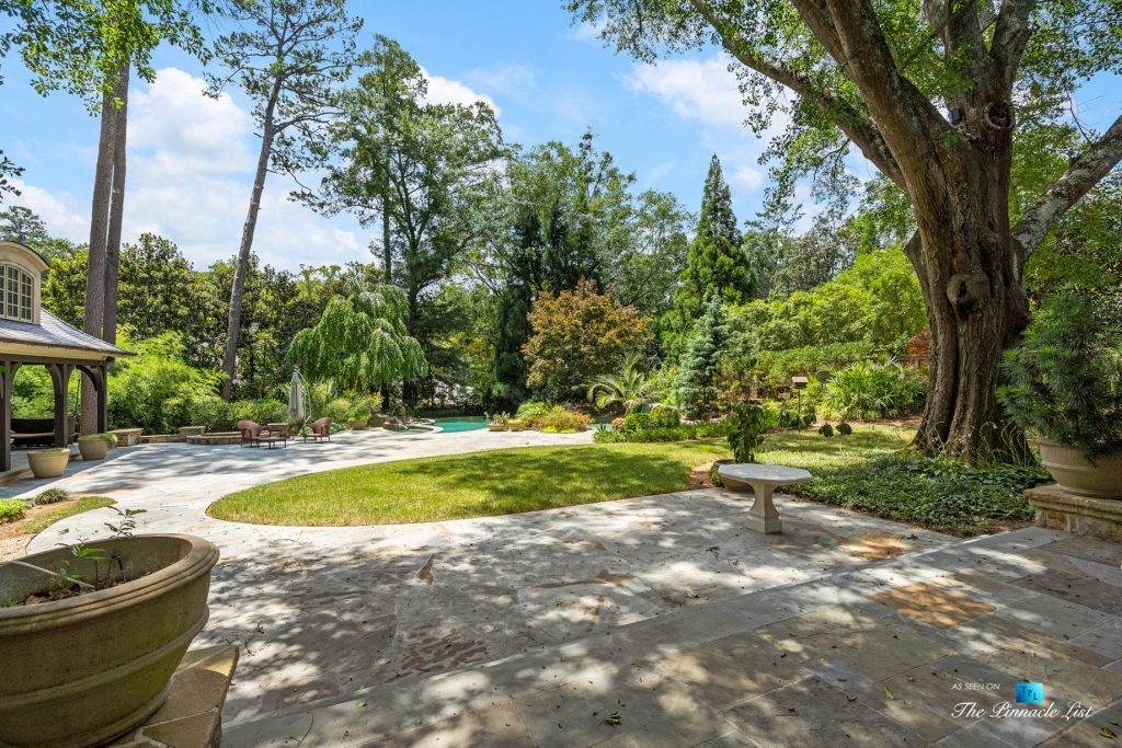 Luxury Real Estate 450 Blackland Rd NW, Atlanta, GA, USA The