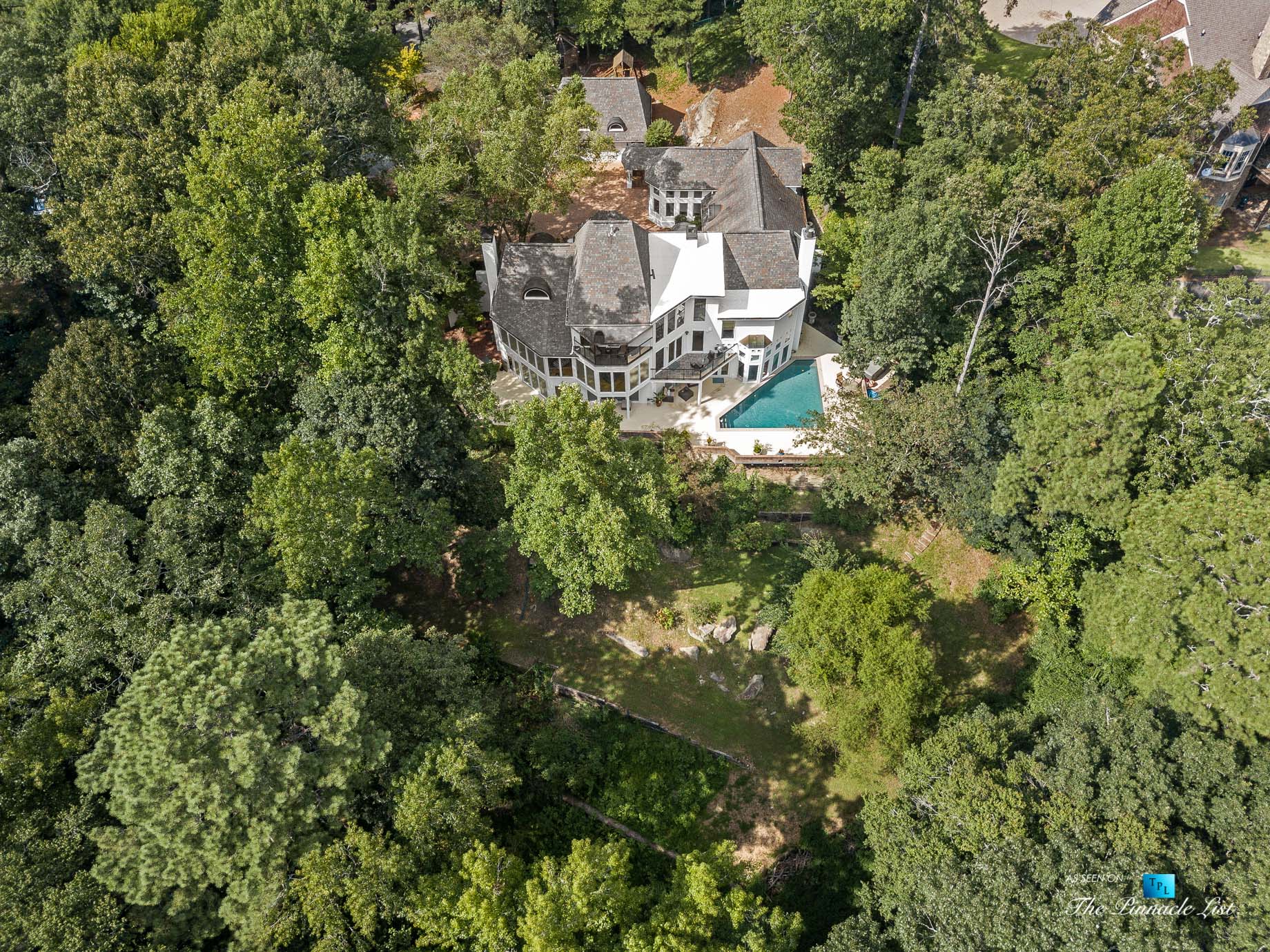 3906 Paces Ferry Rd NW, Atlanta, GA, USA – Drone Aerial Backyard Property View – Luxury Real Estate – Buckhead Home