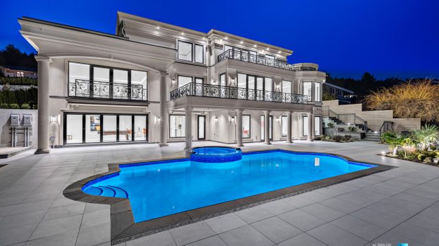 Luxury Real Estate - 1102 Hillside Rd, West Vancouver, BC, Canada