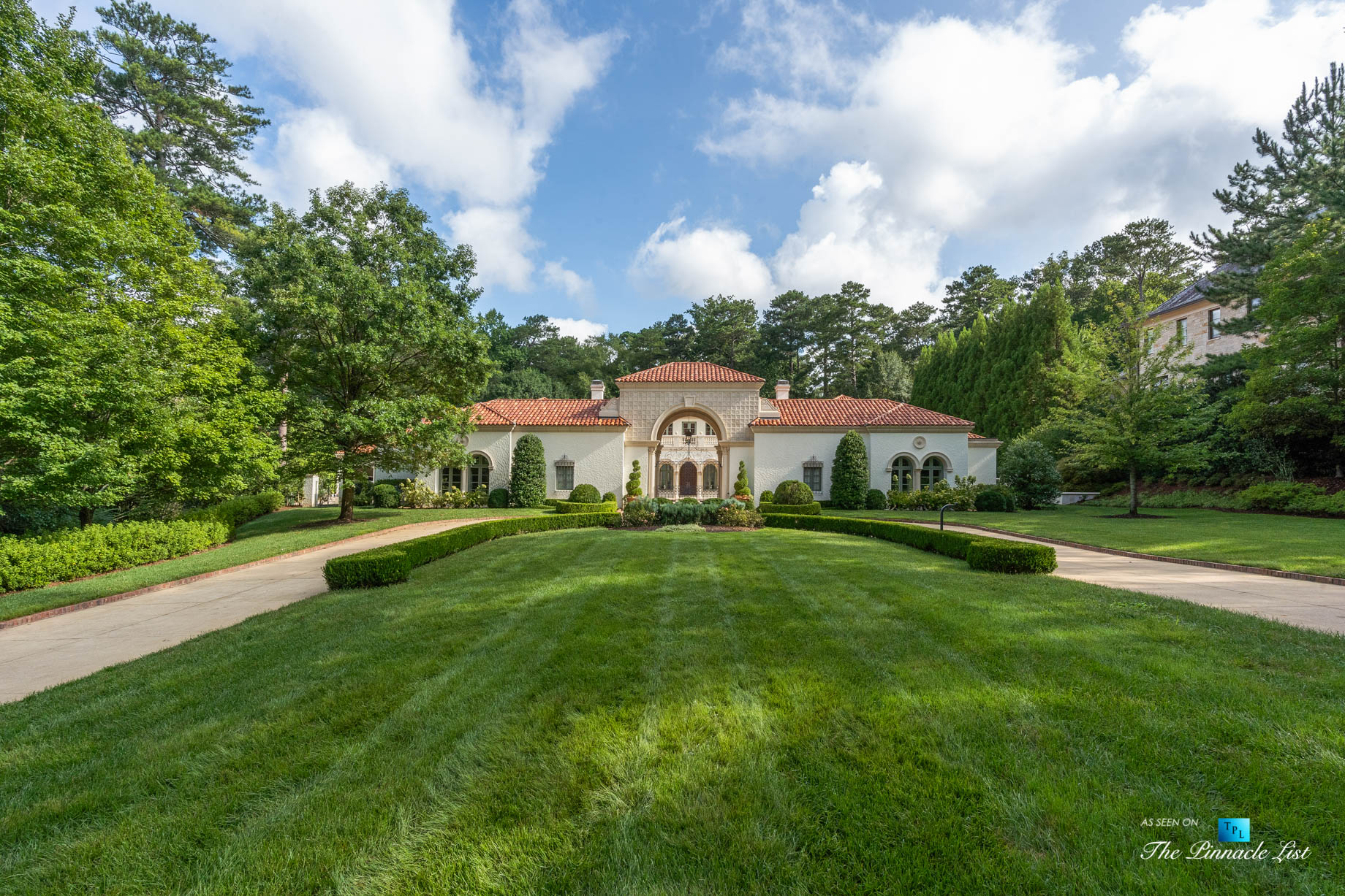 439 Blackland Rd NW, Atlanta, GA, USA – Front Yard Entrance View – Luxury Real Estate – Berndsen Custom Mansion Home
