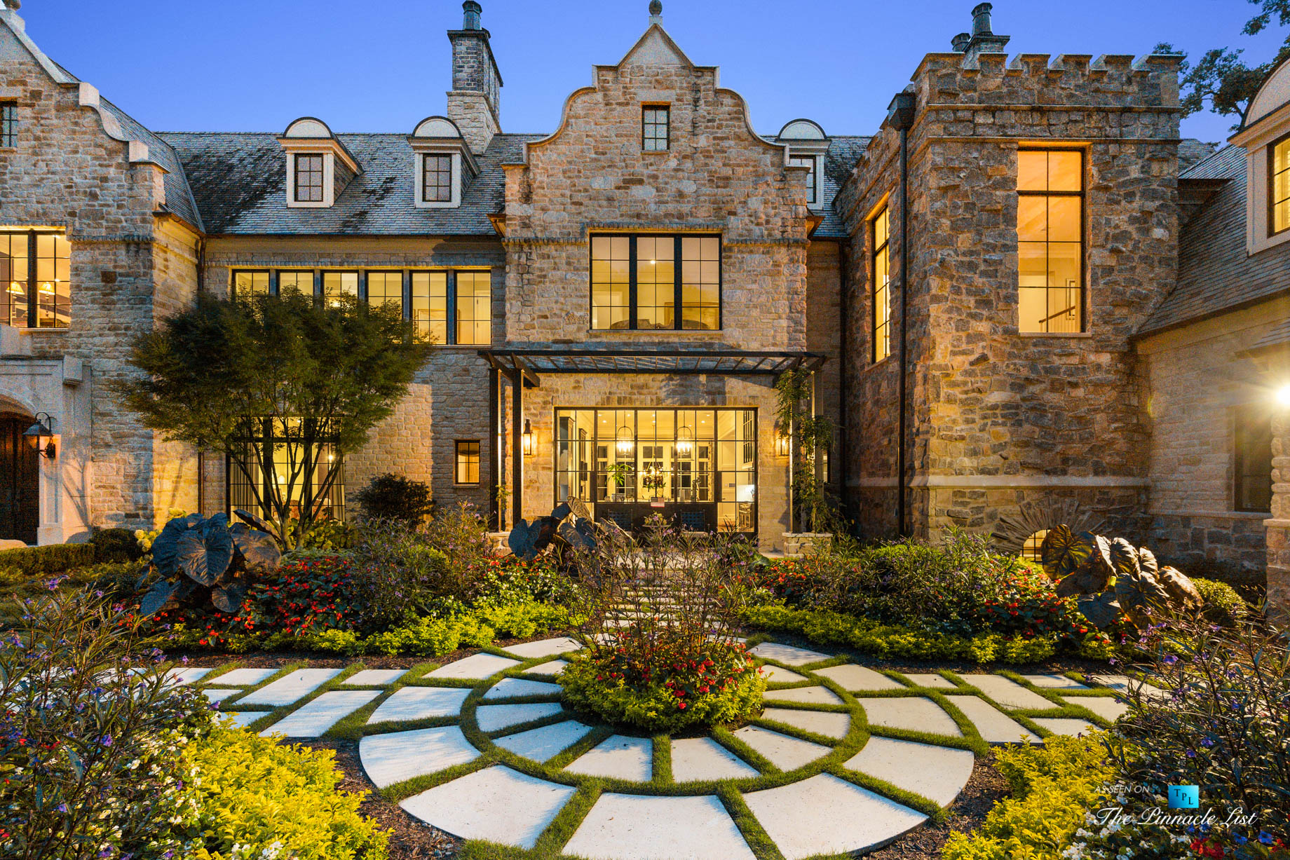 1150 W Garmon Rd, Atlanta, GA, USA – Twilight Front Garden View – Luxury Real Estate – Buckhead Estate Home