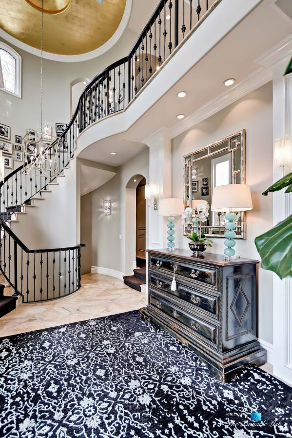 Luxury Real Estate - 1920 The Strand, Manhattan Beach, CA, USA - Foyer