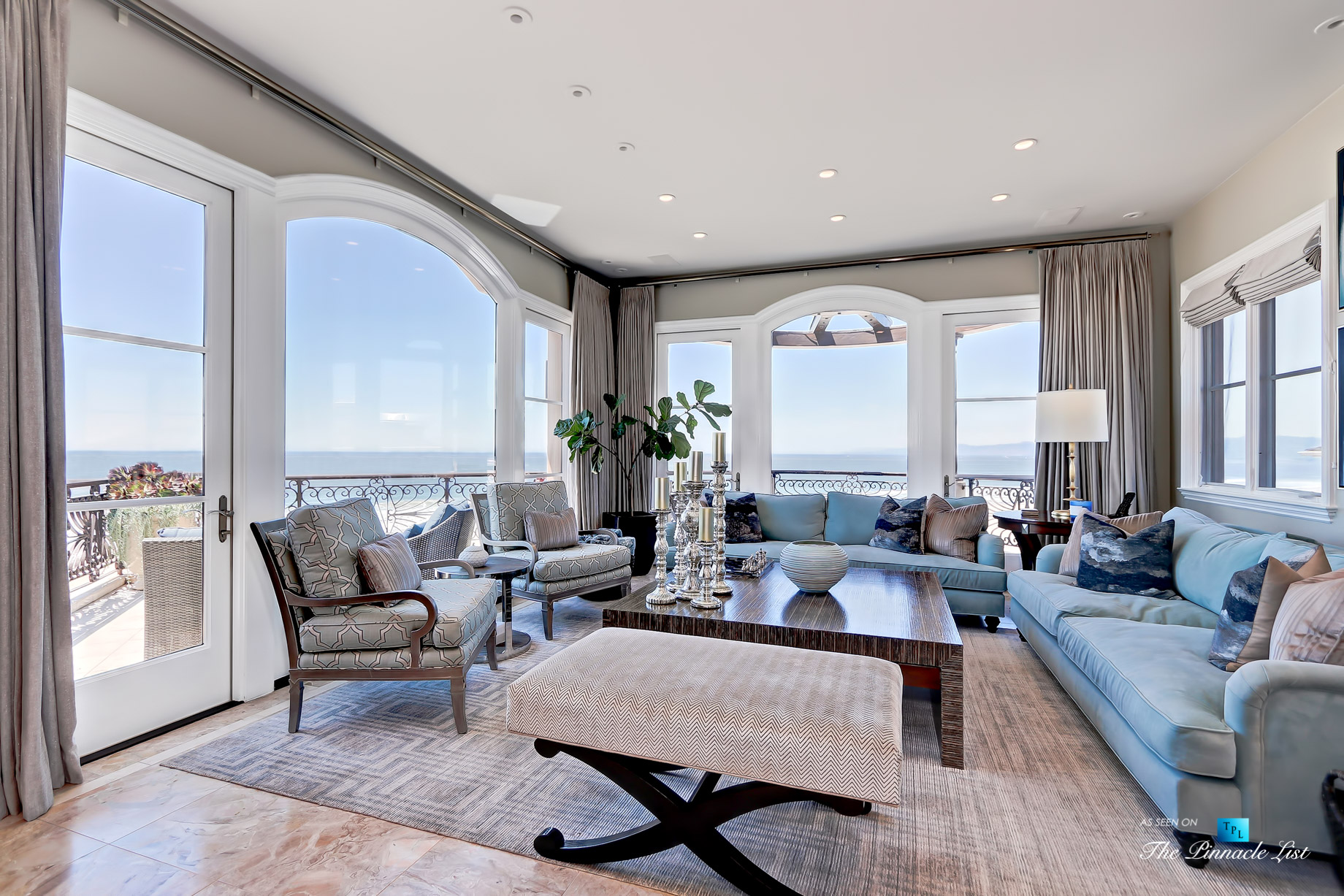 Luxury Real Estate – 1920 The Strand, Manhattan Beach, CA, USA – Living Room