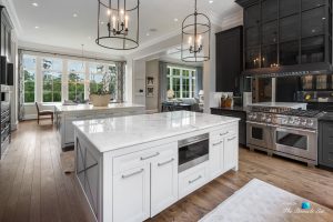 1150 W Garmon Rd, Atlanta, GA, USA - Kitchen Islands and Gas Range - Luxury Real Estate - Buckhead Estate Home