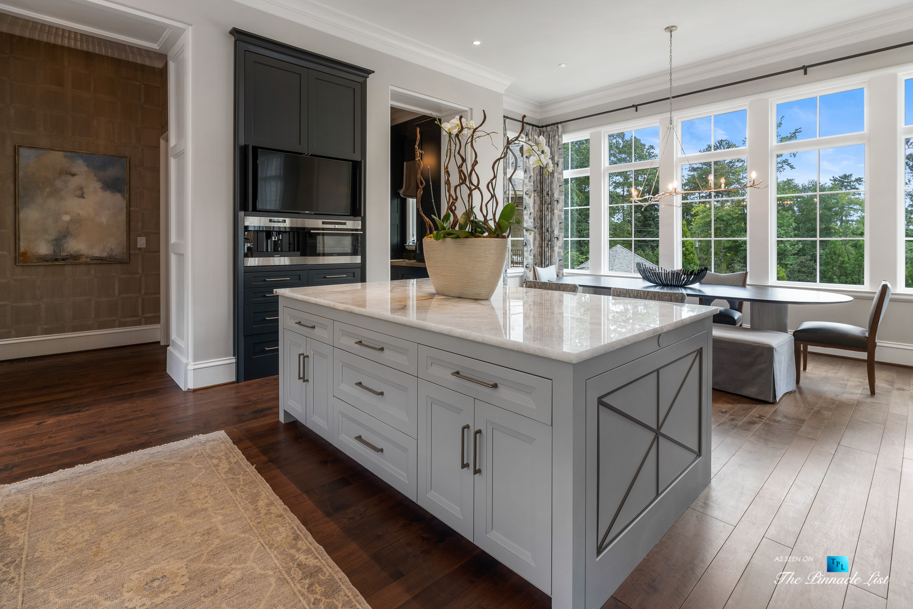 1150 W Garmon Rd, Atlanta, GA, USA – Luxurious Kitchen Island with Window View – Luxury Real Estate – Buckhead Estate Home