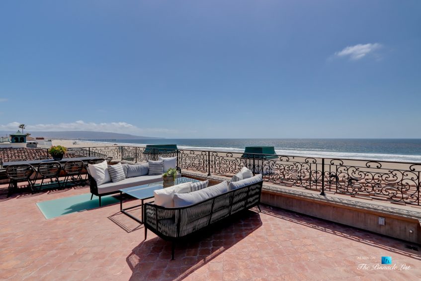 2806 The Strand, Hermosa Beach, CA, USA - Rooftop Deck Lounge - Luxury Real Estate - Oceanfront Home