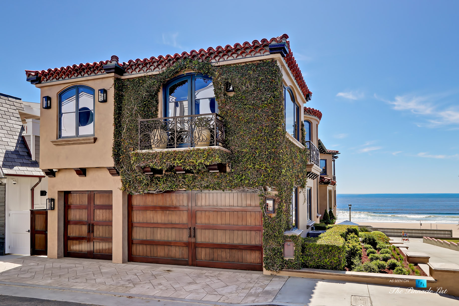 Luxury Real Estate – 1920 The Strand, Manhattan Beach, CA, USA – Garage Exterior