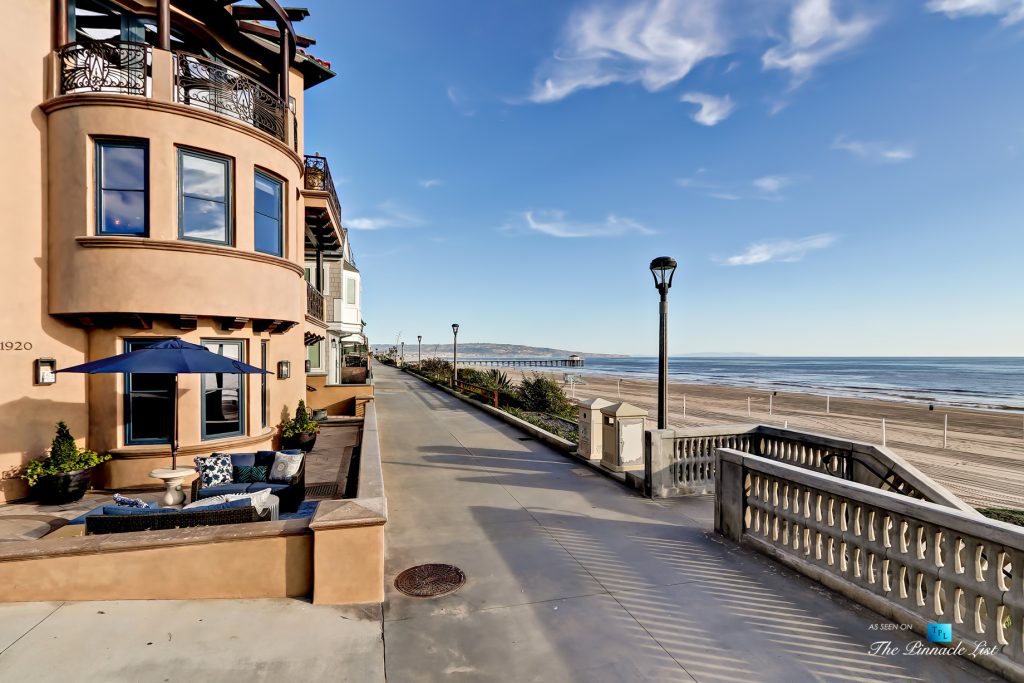 Luxury Real Estate 1920 The Strand, Manhattan Beach, CA, USA Front