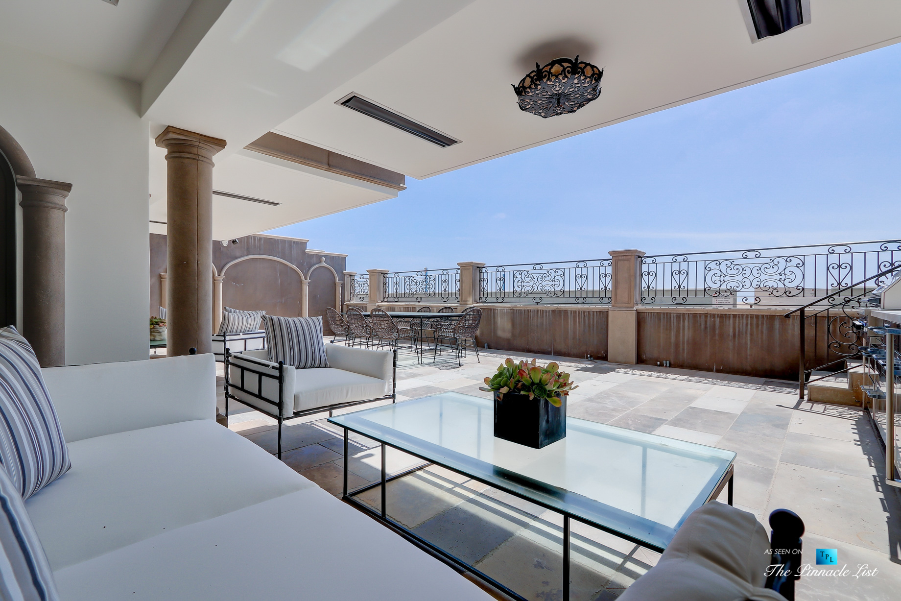 2806 The Strand, Hermosa Beach, CA, USA – Beachfront Patio Lounge – Luxury Real Estate – Oceanfront Home