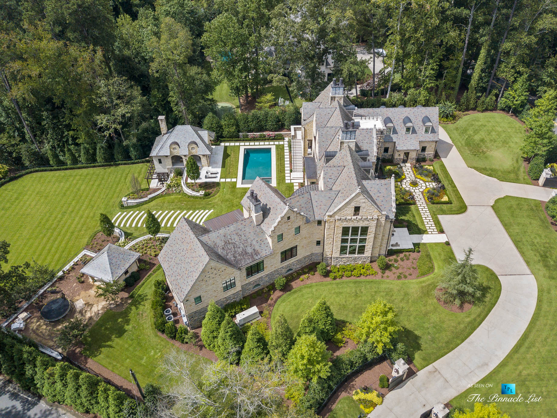 1150 W Garmon Rd, Atlanta, GA, USA – Drone View of Property – Luxury Real Estate – Buckhead Estate House