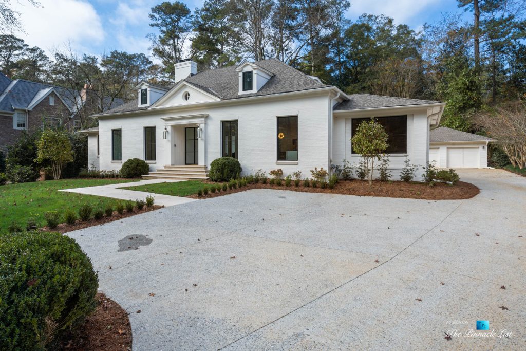 447 Valley Rd NW, Atlanta, GA, USA - Front Parking Exterior - Luxury Real Estate - Tuxedo Park Home