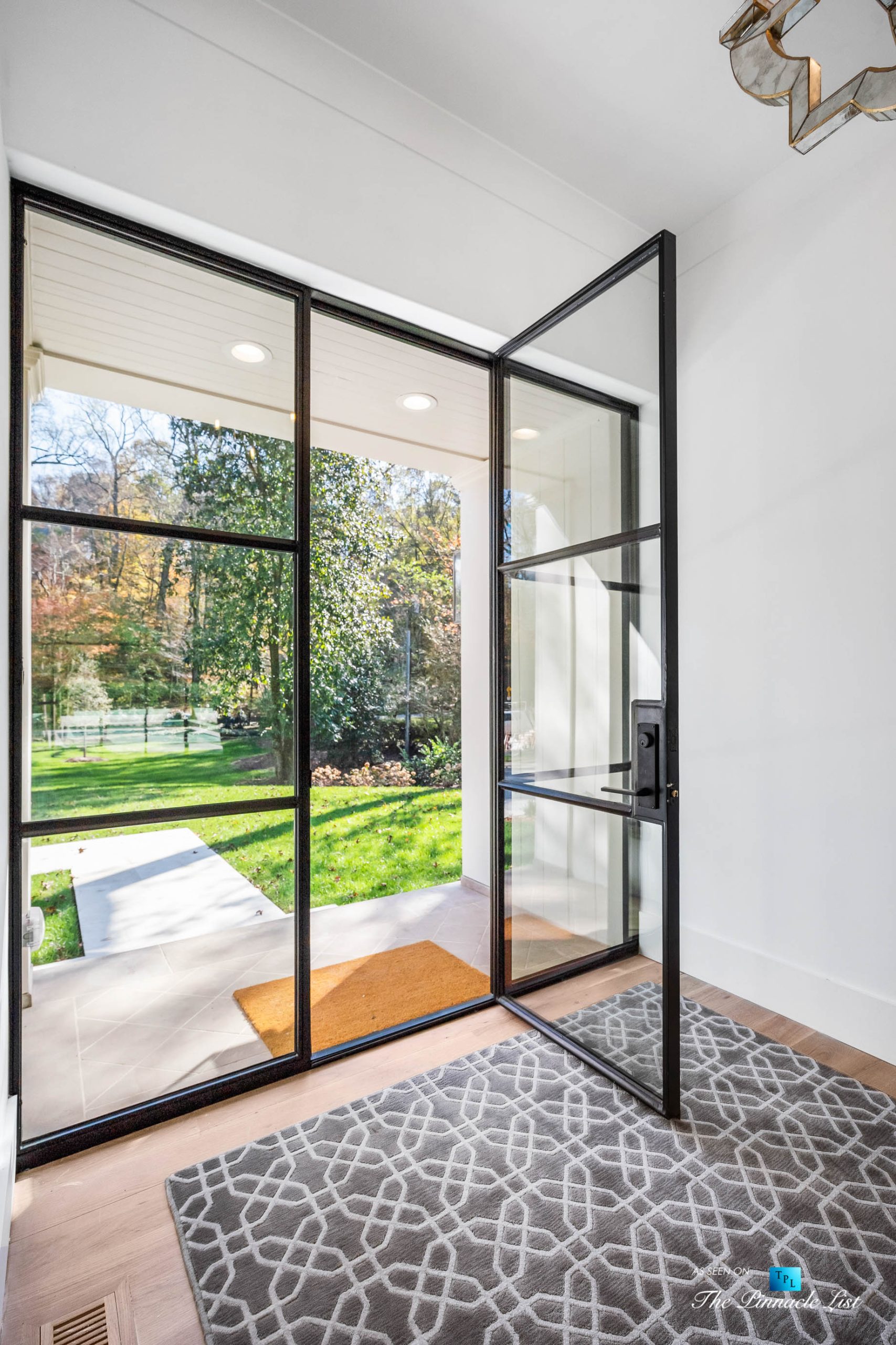 447 Valley Rd NW, Atlanta, GA, USA – Front Glass Door Entry Foyer – Luxury Real Estate – Tuxedo Park Home