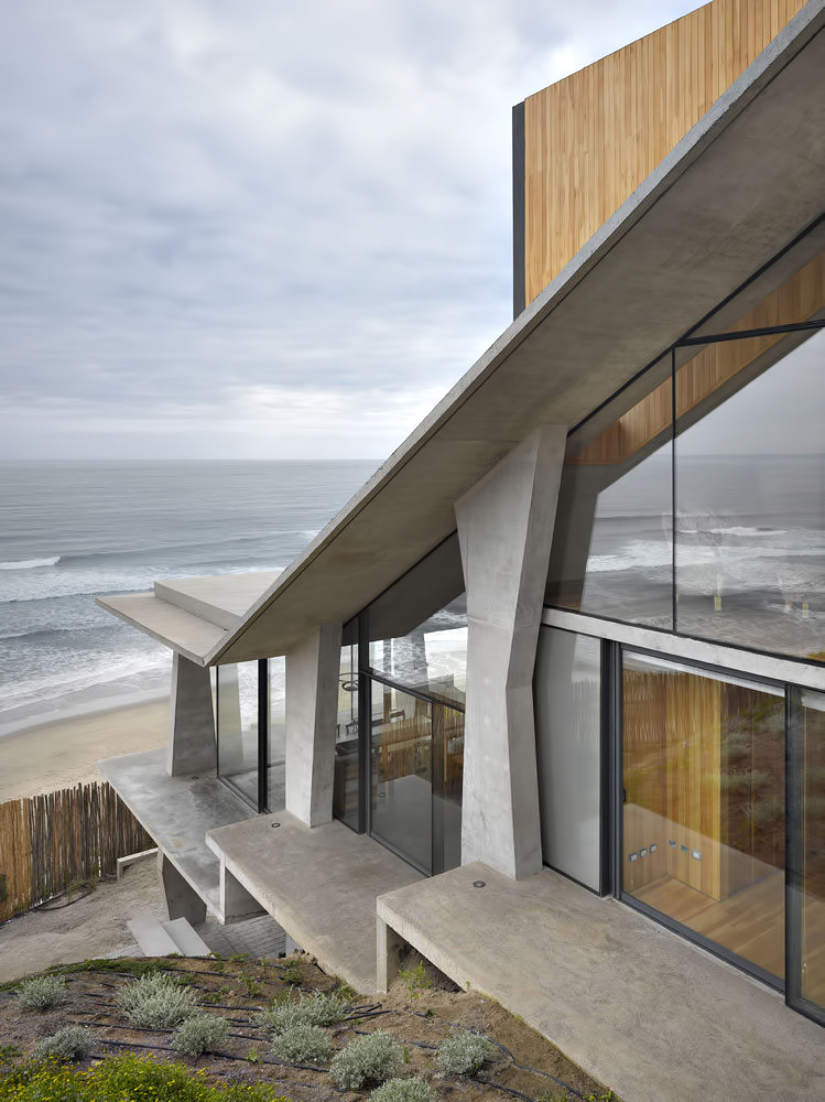 Ghat Luxury Beach House – Zapallar, Chile
