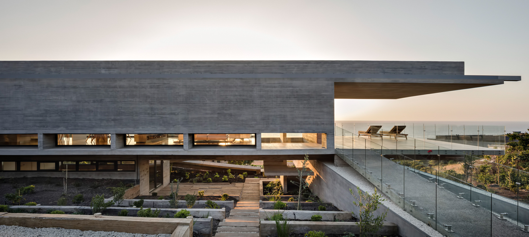 House H Luxury Residence – Zapallar, Chile