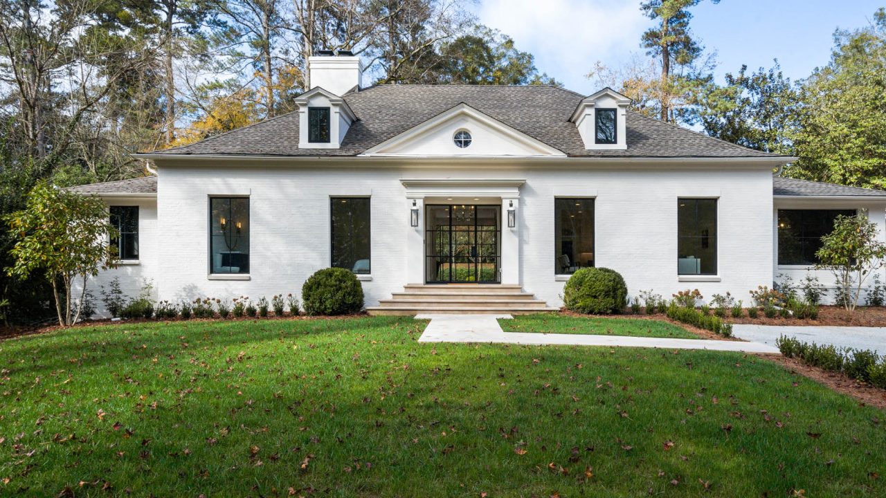 447 Valley Rd NW, Atlanta, GA, USA - Front House View - Luxury Real Estate - Tuxedo Park Home
