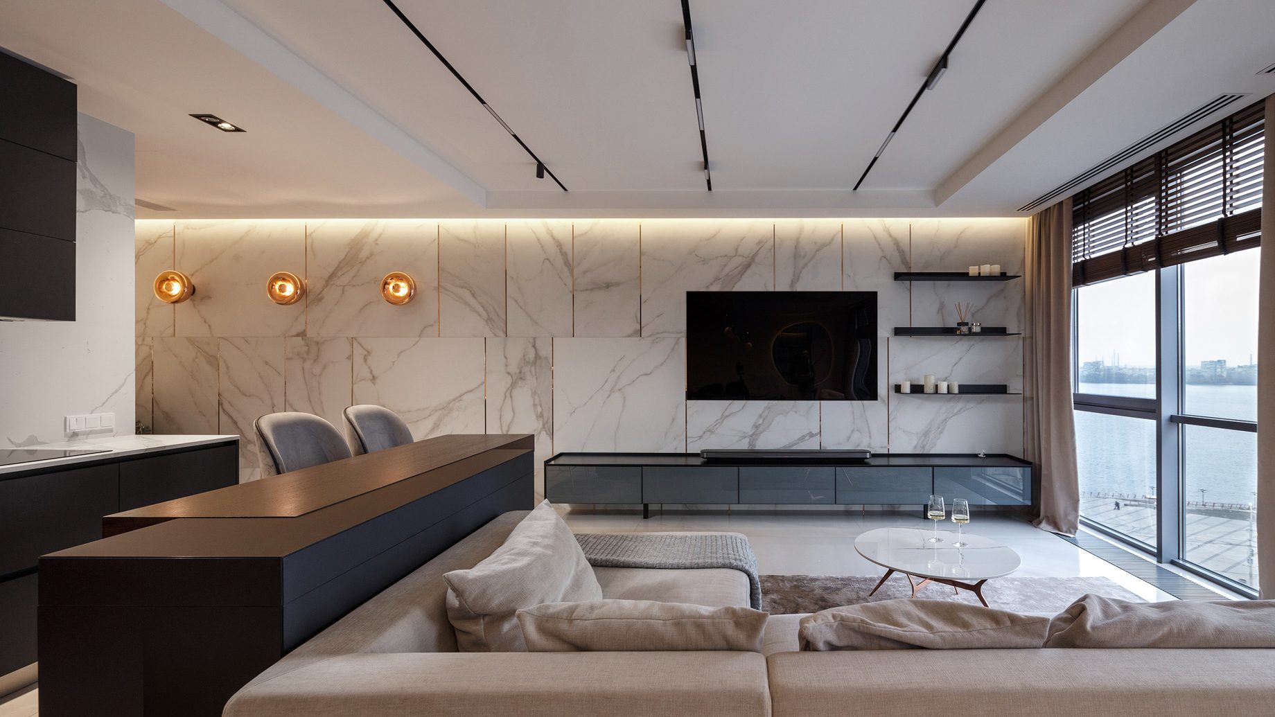 Stark & Minimalist – The Pinnacle List