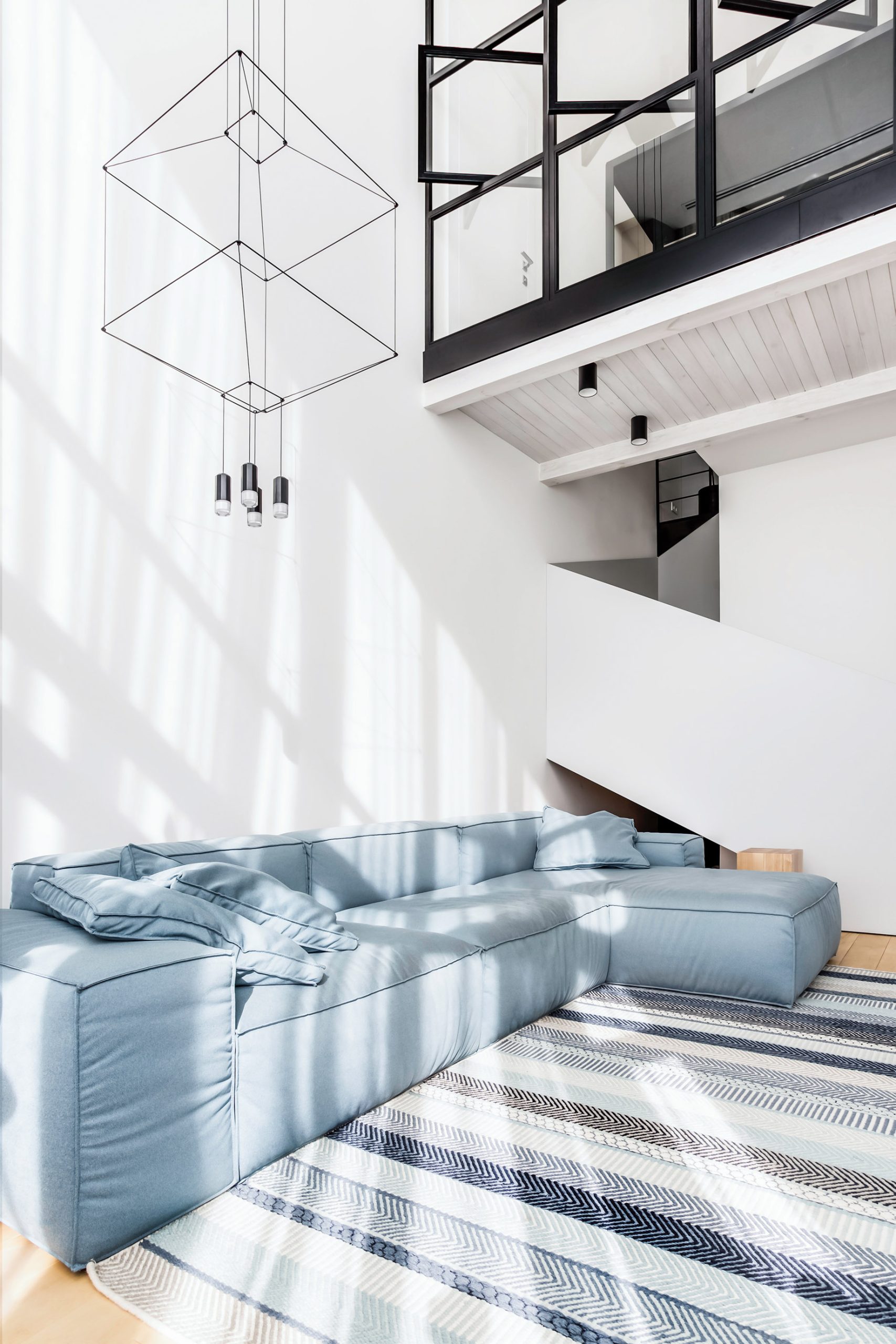 Sonyachna Brama Apartment Interior Design Kyiv, Ukraine - Lugerin Architects