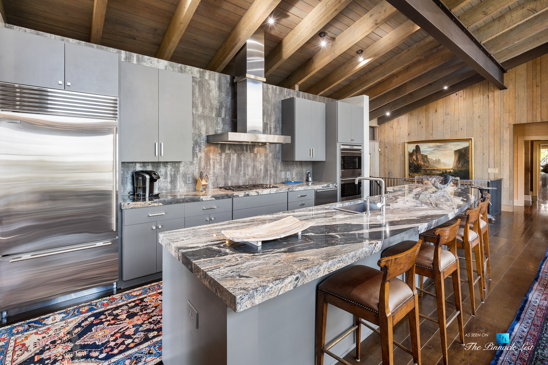 7860 Chestnut Hill Rd, Cumming, GA, USA – Kitchen – Luxury Real Estate – Lake Lanier Mid-Century Modern Stone Home