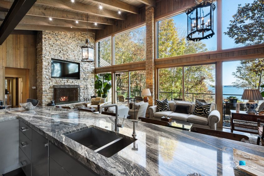 7860 Chestnut Hill Rd, Cumming, GA, USA - Kitchen and Living Room - Luxury Real Estate - Lake Lanier Mid-Century Modern Stone Home