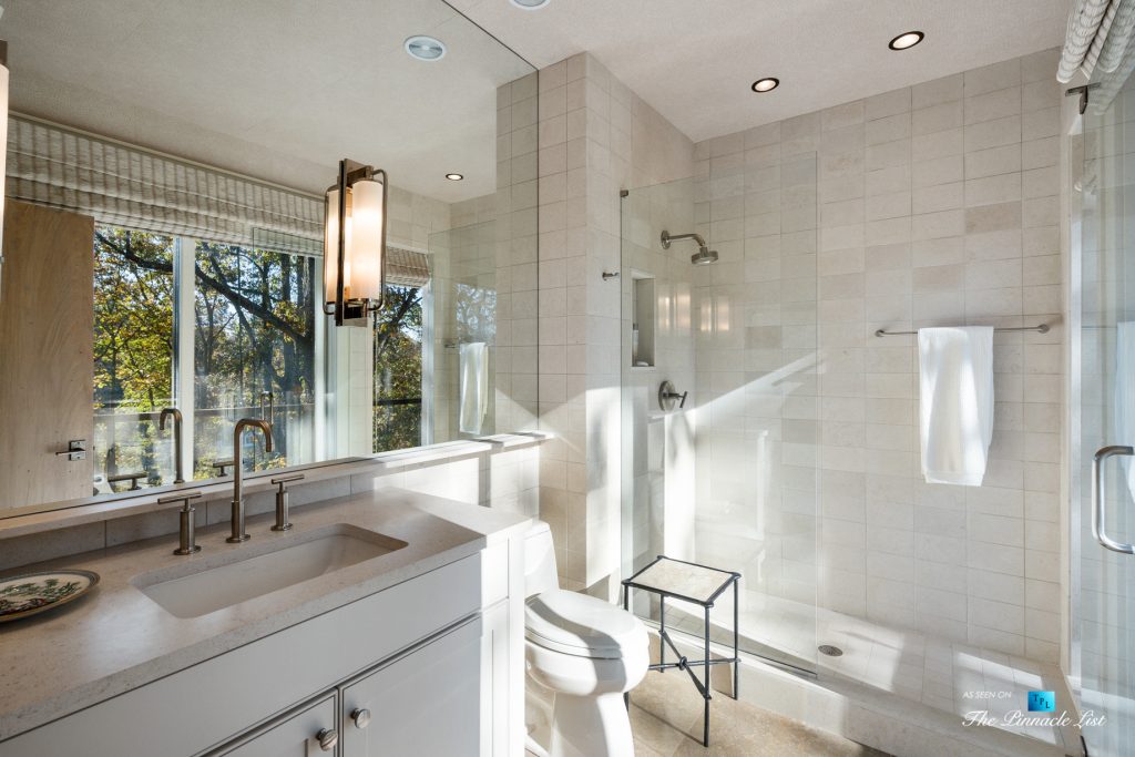 7860 Chestnut Hill Rd, Cumming, GA, USA - Bathroom - Luxury Real Estate - Lake Lanier Mid-Century Modern Stone Home