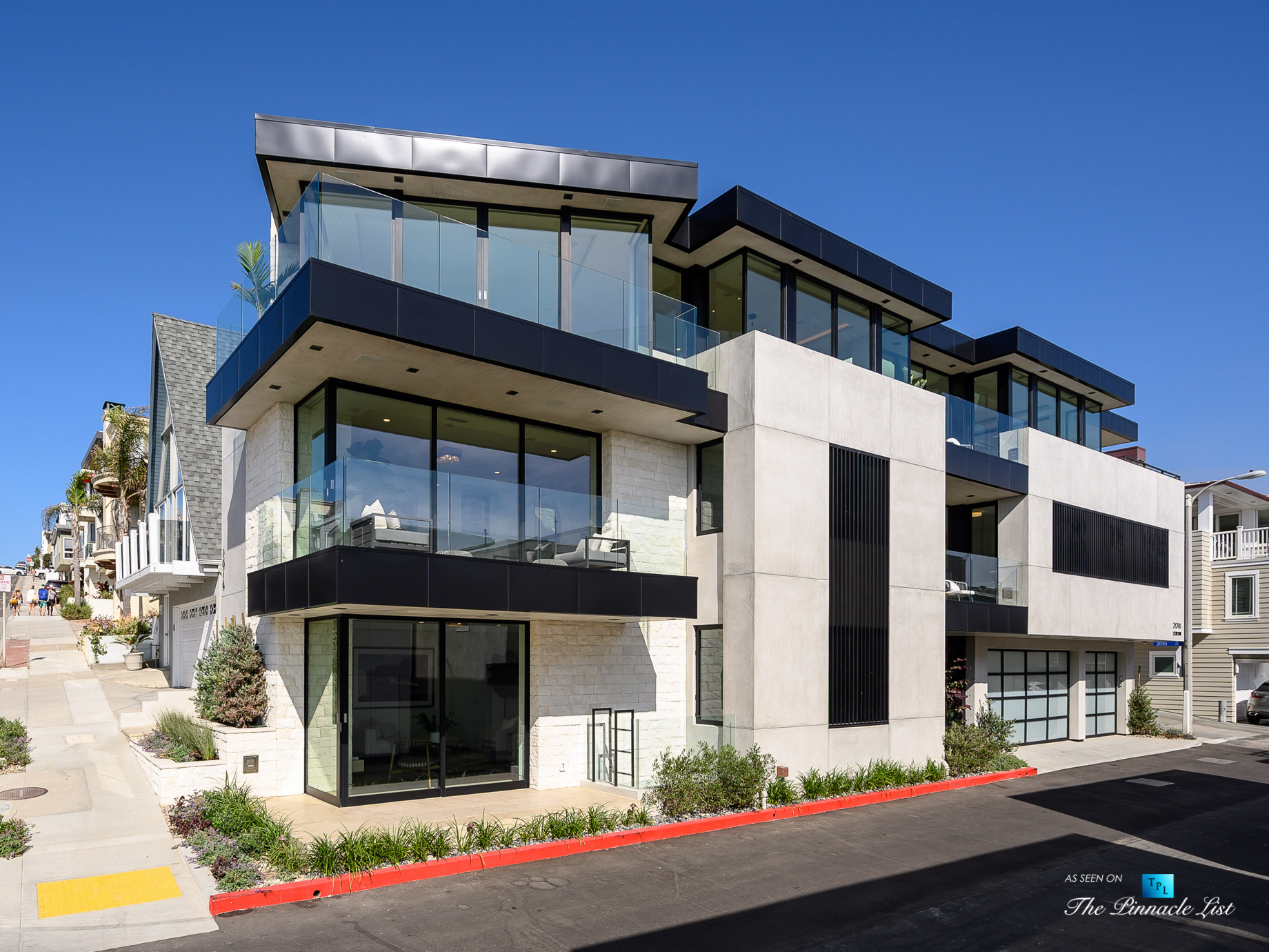 2016 Ocean Dr, Manhattan Beach, CA, USA – Front Exterior – Luxury Real Estate – Modern Ocean View Home