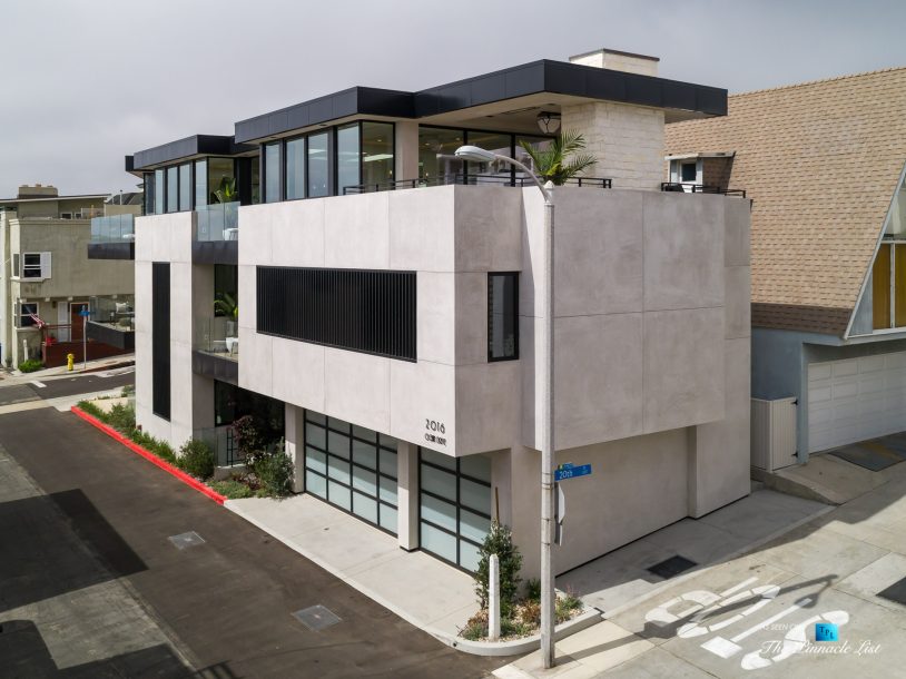 2016 Ocean Dr, Manhattan Beach, CA, USA - Drone Garage View - Luxury Real Estate - Modern Ocean View Home
