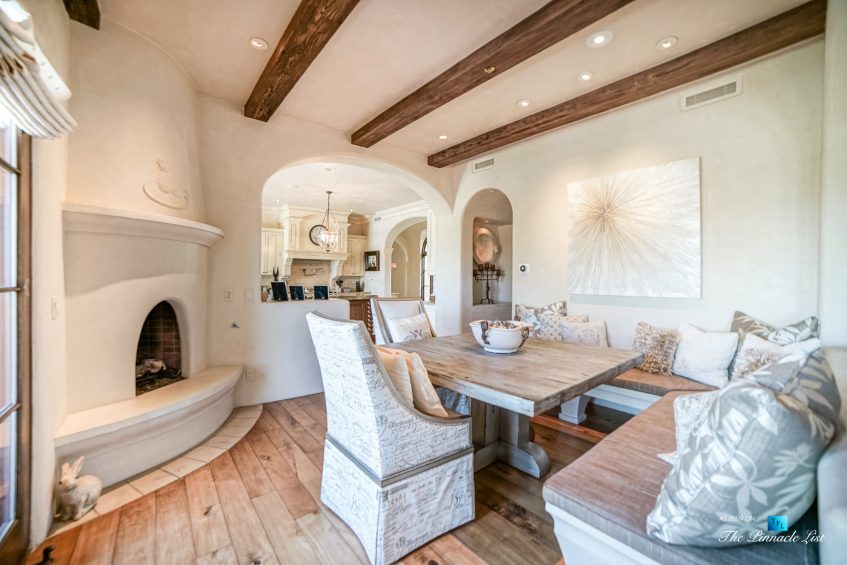 6539 N 31st Pl, Phoenix, AZ, USA - Kitchen Table - Luxury Real Estate - Biltmore Mountain Estates - Spanish Colonial Home