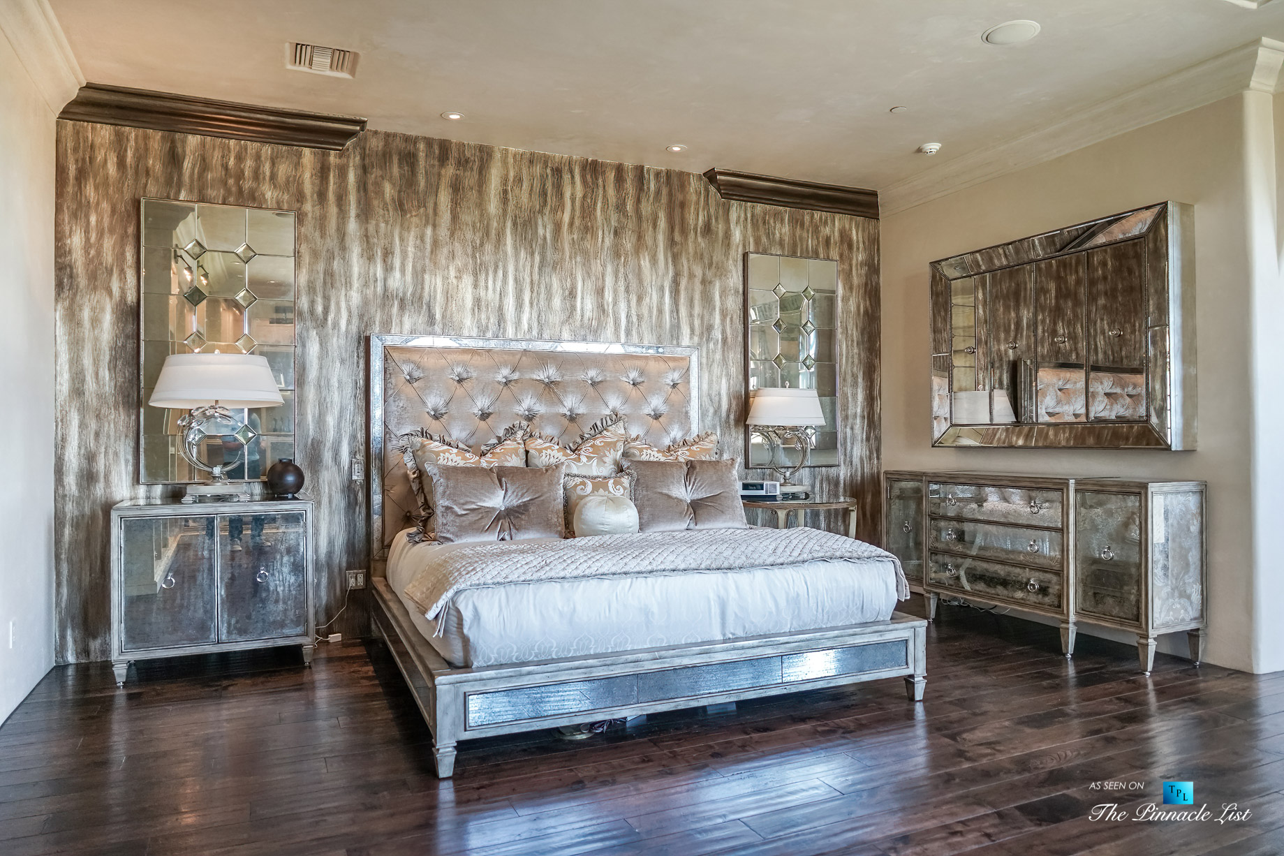 6539 N 31st Pl, Phoenix, AZ, USA – Master Bedroom – Luxury Real Estate – Biltmore Mountain Estates – Spanish Colonial Home