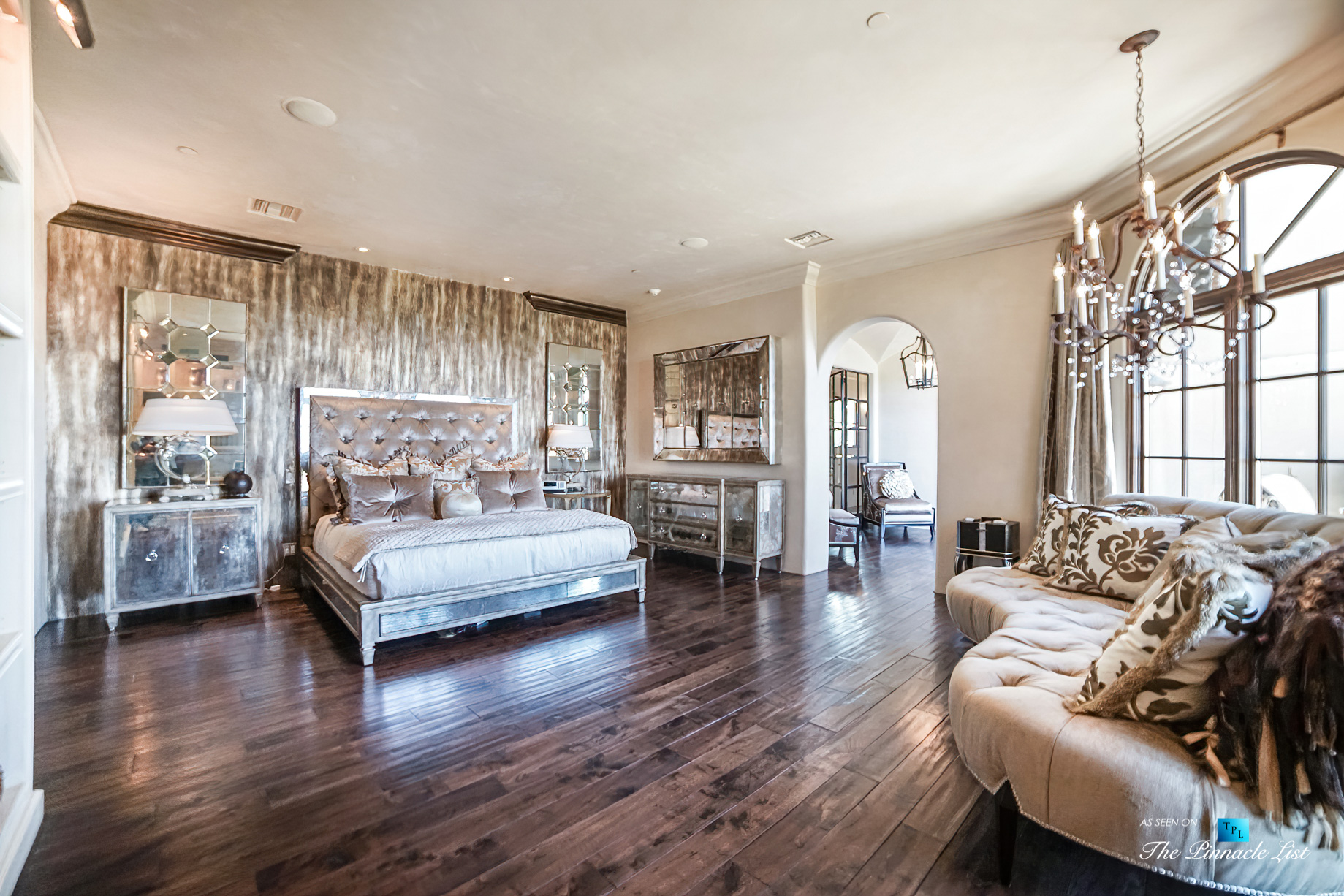 6539 N 31st Pl, Phoenix, AZ, USA – Master Bedroom – Luxury Real Estate – Biltmore Mountain Estates – Spanish Colonial Home