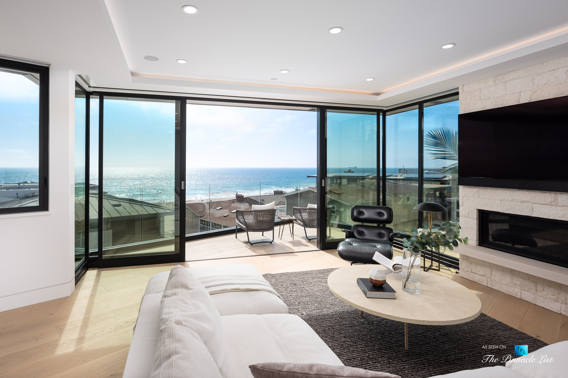 2016 Ocean Dr, Manhattan Beach, CA, USA - Living Room - Luxury Real Estate - Modern Ocean View Home